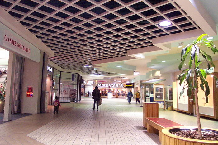 Livonia Mall (Livonia Marketplace) - From Labelscar (newer photo)